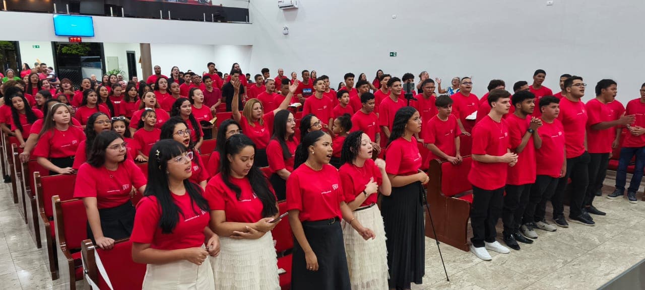 Púlpito da AD Madureira Atibaia