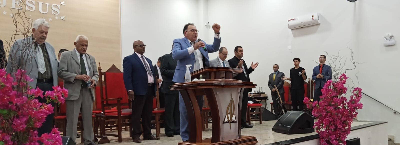 Púlpito da AD Madureira Atibaia